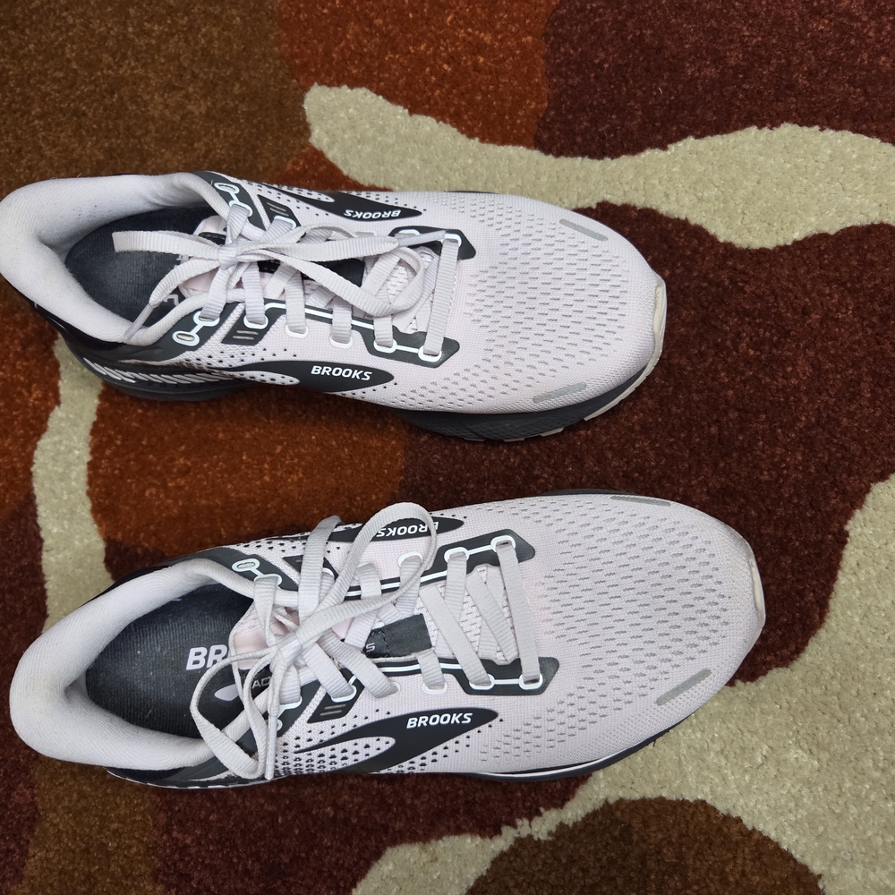 Brooks Womens Running Shoes